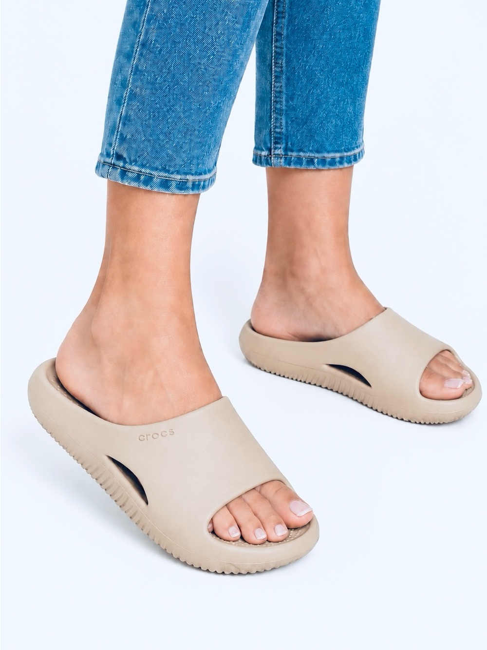 Crocs Mellow Recovery slides sandals bone tan women’s 8